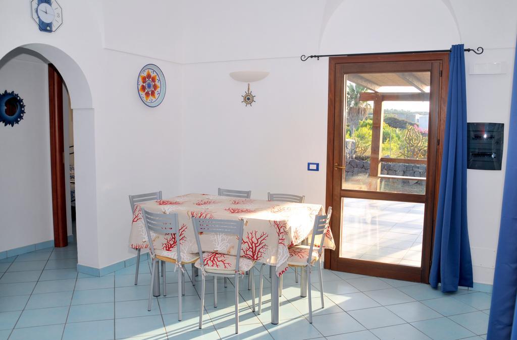 Residence Cuore Mediterraneo Pantelleria Oda fotoğraf